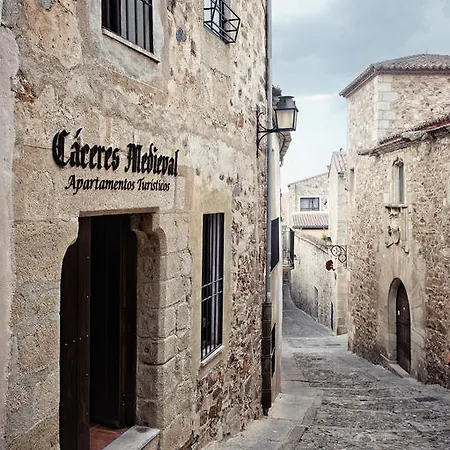 Turísticos Medieval Caces